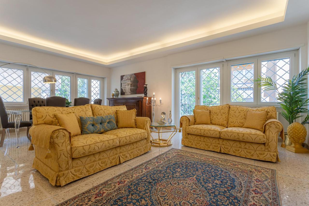Ginevra Luxury New Classic Apartment Close Vatican ローマ エクステリア 写真