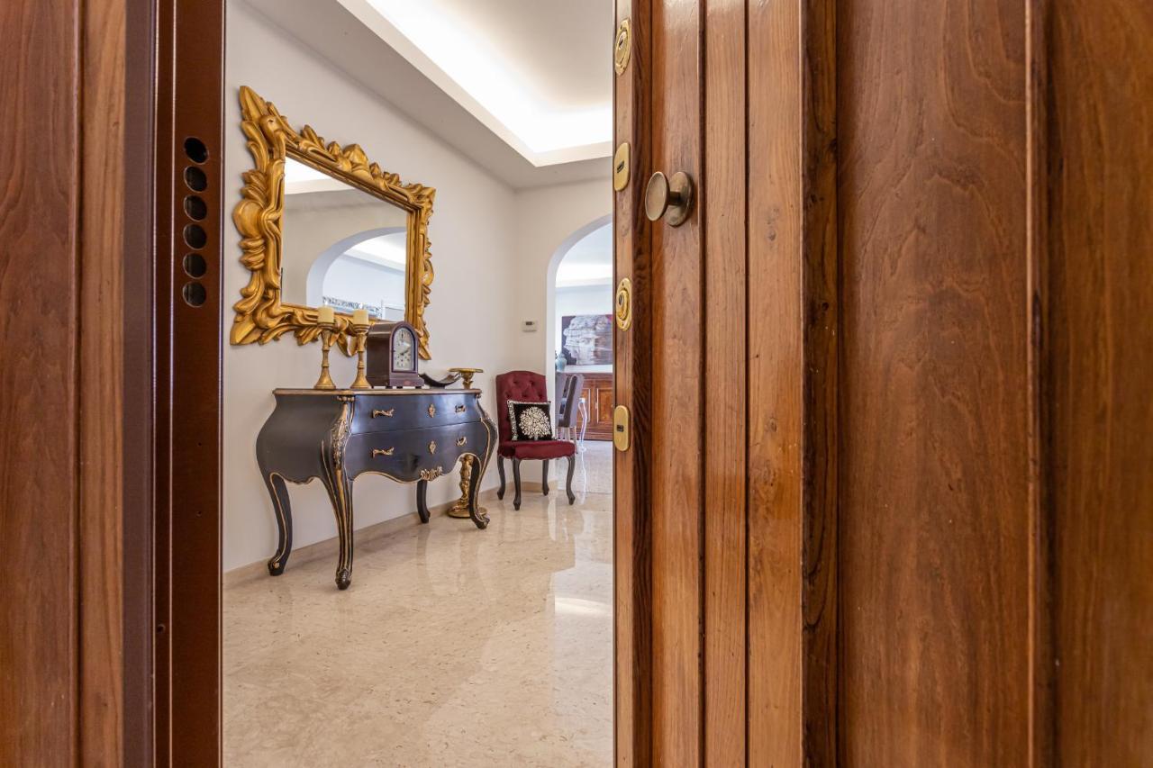 Ginevra Luxury New Classic Apartment Close Vatican ローマ エクステリア 写真