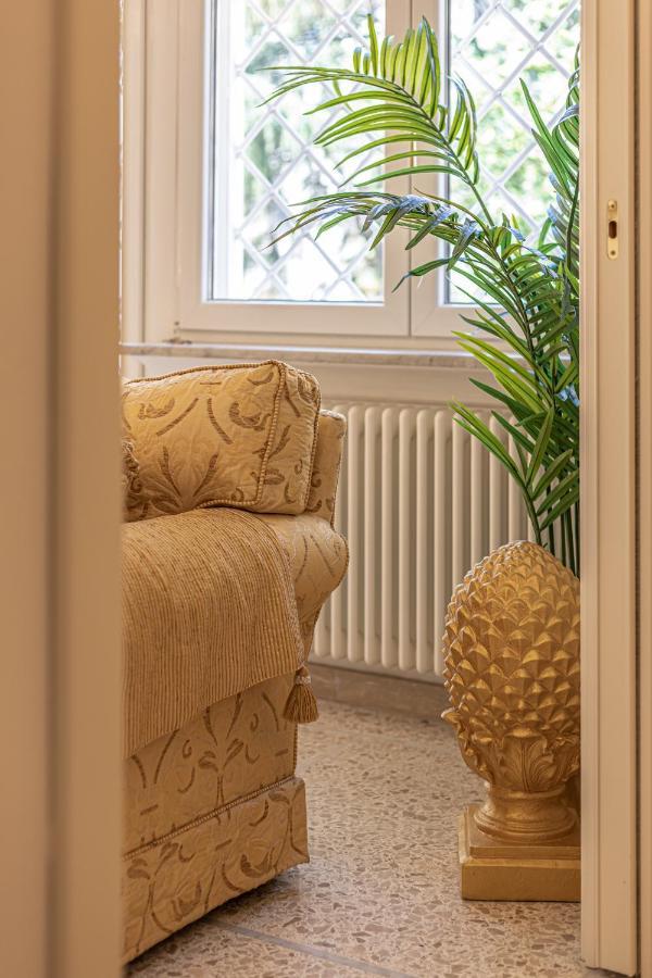Ginevra Luxury New Classic Apartment Close Vatican ローマ エクステリア 写真
