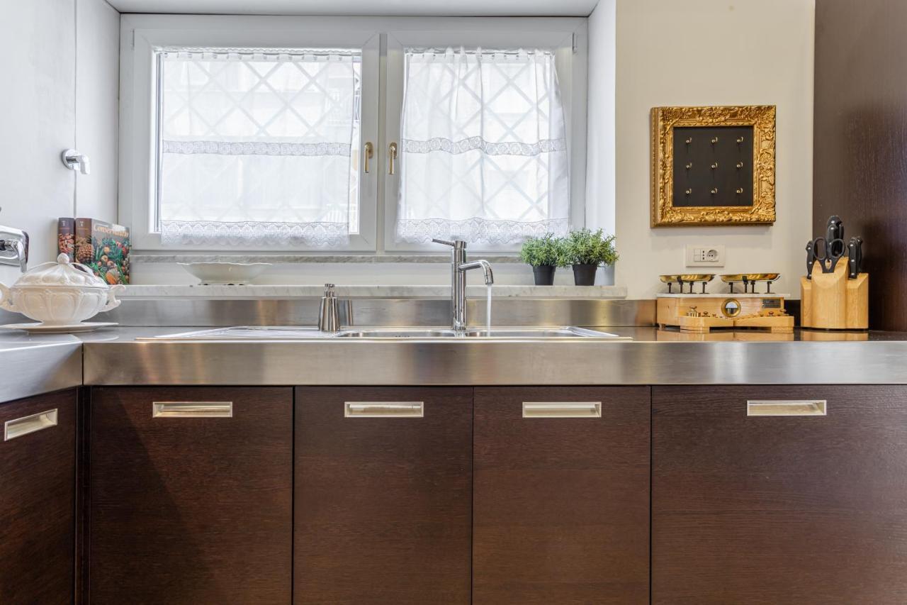 Ginevra Luxury New Classic Apartment Close Vatican ローマ エクステリア 写真